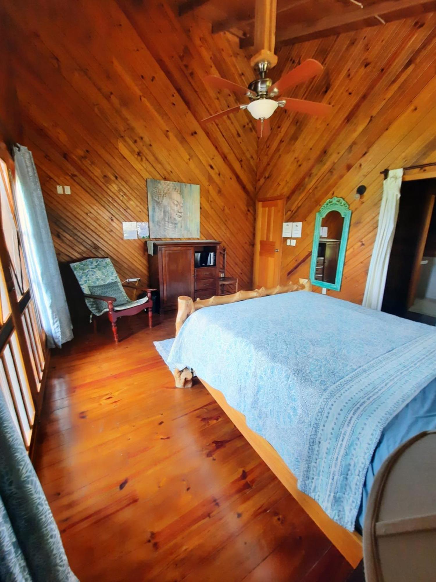 Guava Grove Resort & Villas Sandy Bay Bagian luar foto