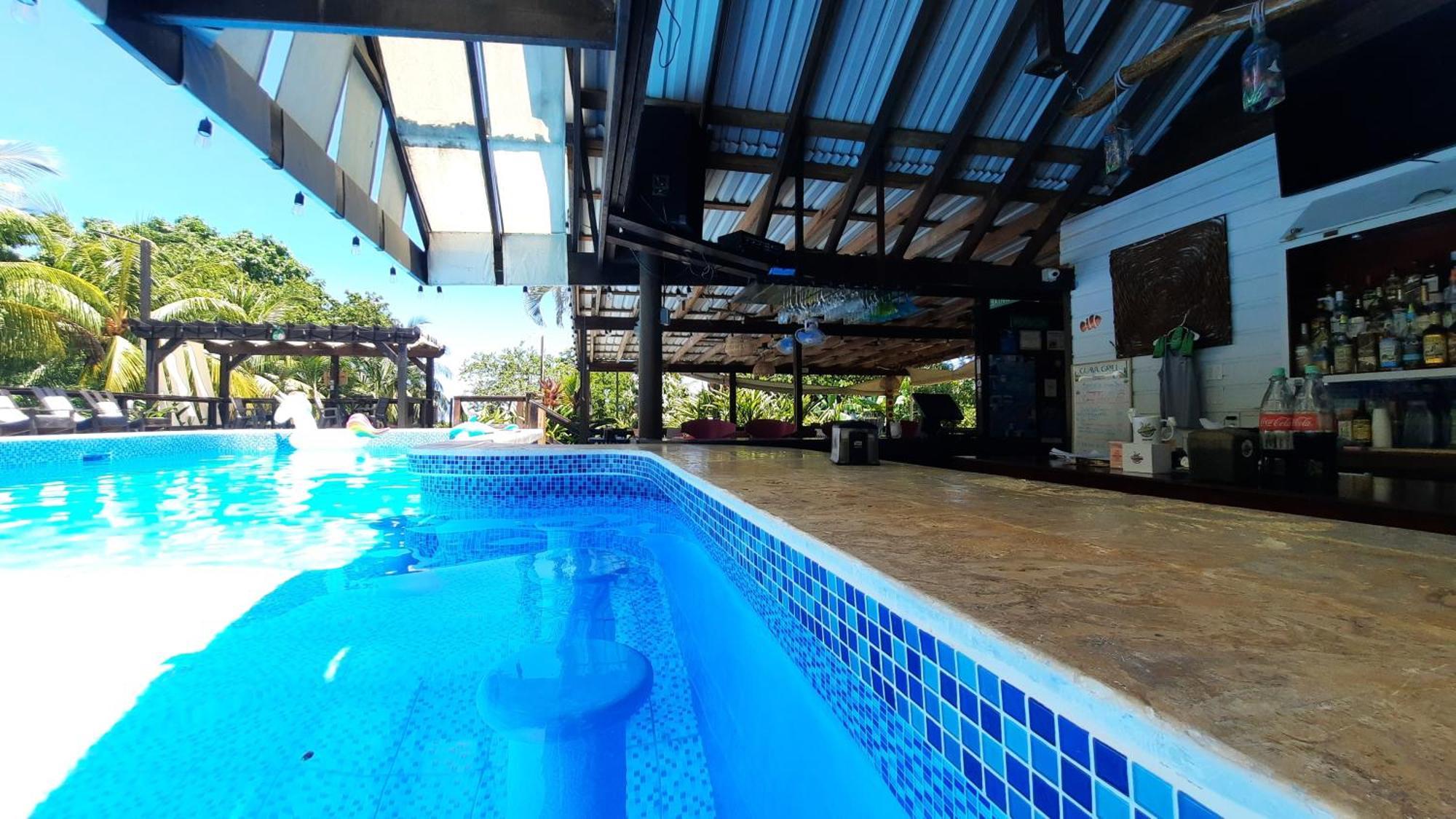 Guava Grove Resort & Villas Sandy Bay Bagian luar foto