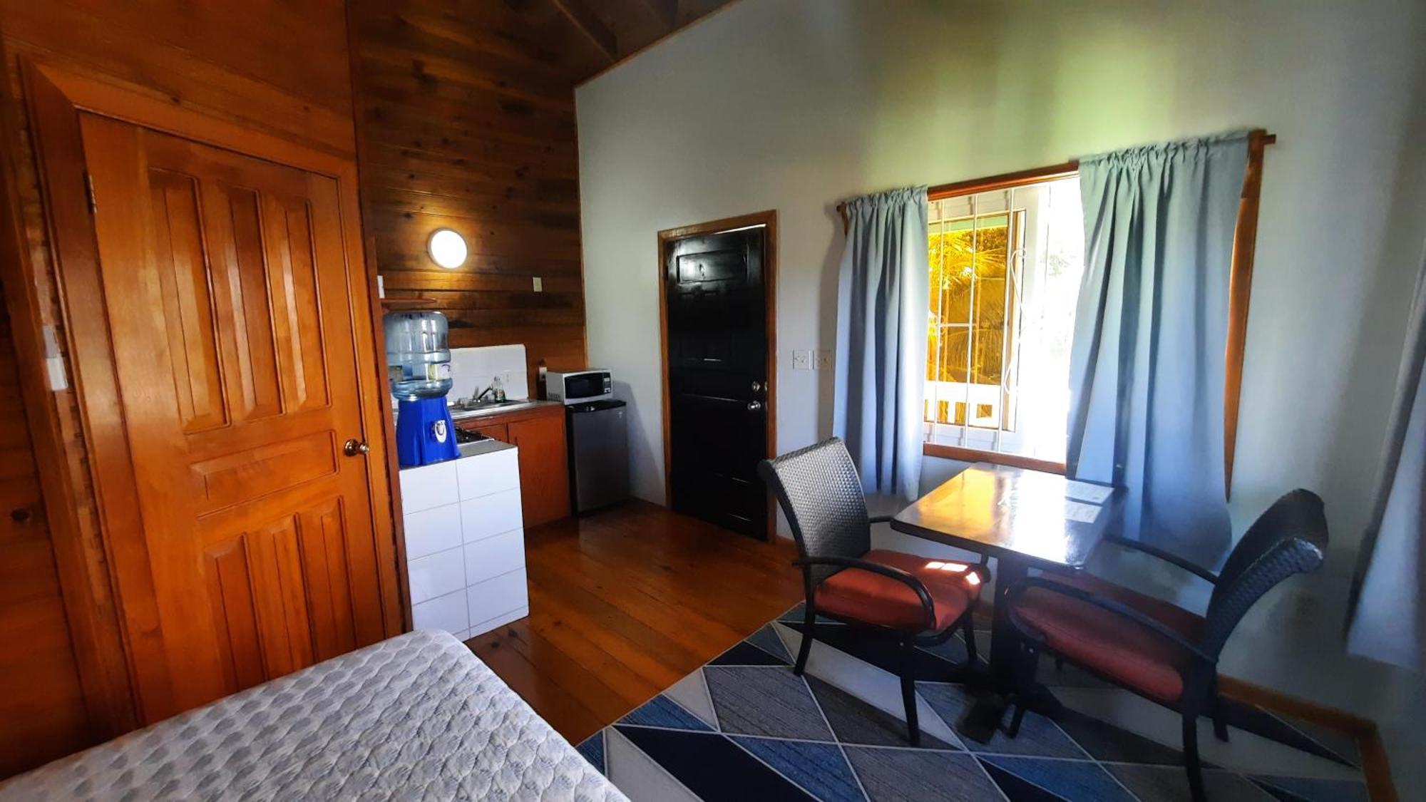 Guava Grove Resort & Villas Sandy Bay Bagian luar foto