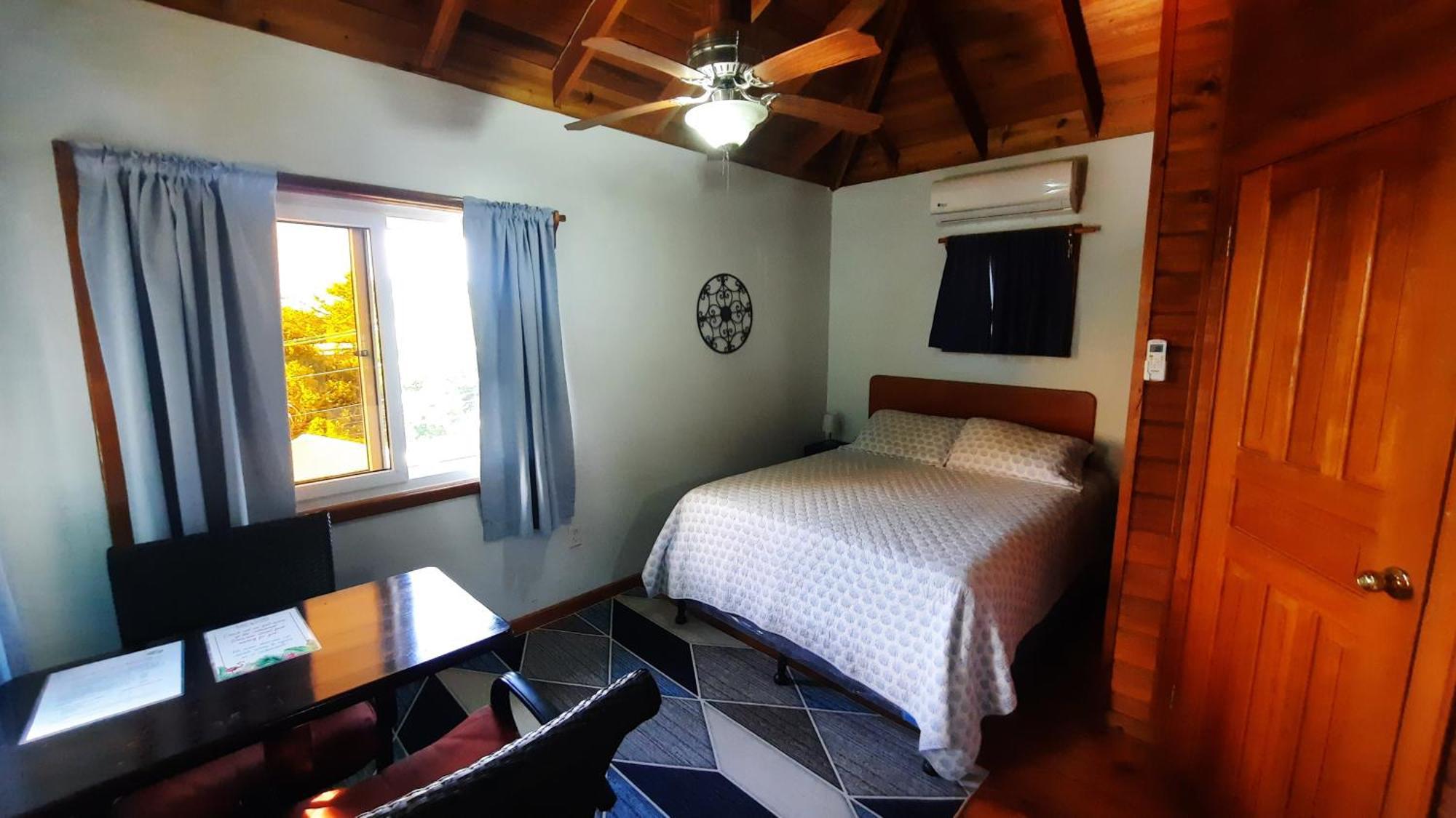 Guava Grove Resort & Villas Sandy Bay Bagian luar foto